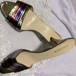 Prada 38.5 golden shoe with purple n raspberry accent across band